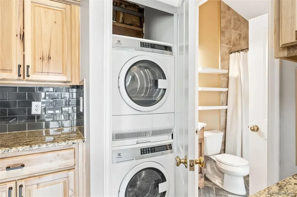 5620 W 80th Place Arvada CO 80003