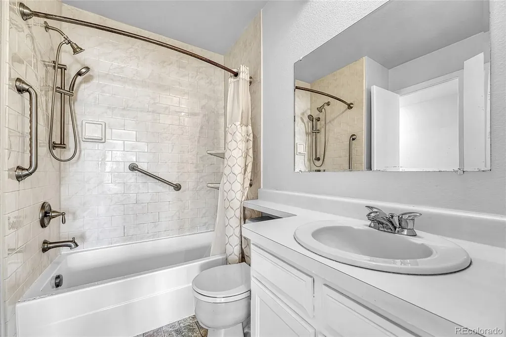 1641 S Idalia Circle Aurora CO 80017