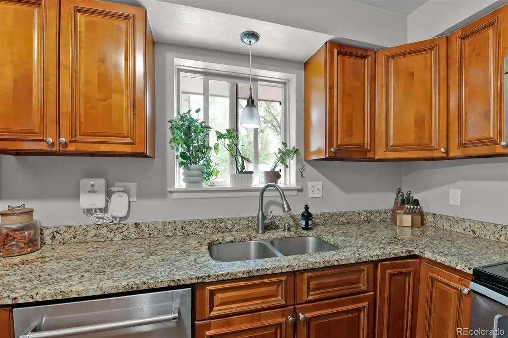 1512 Rushmore Drive Colorado Springs CO 80910