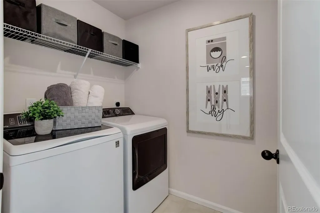 21056 E Radcliff Place Aurora CO 80015