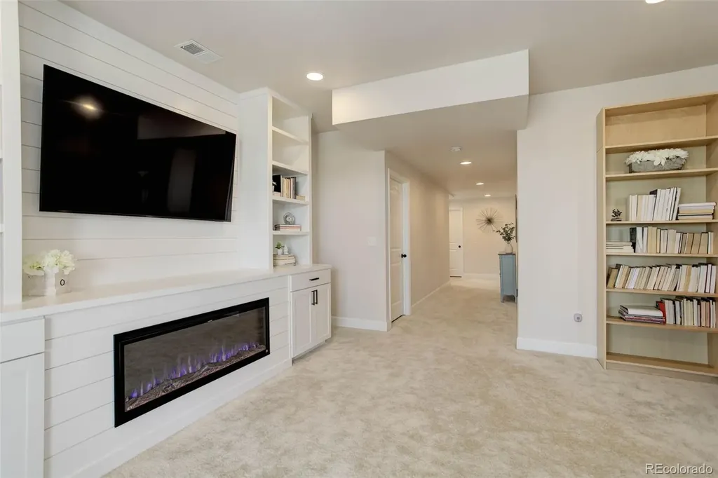 21056 E Radcliff Place Aurora CO 80015