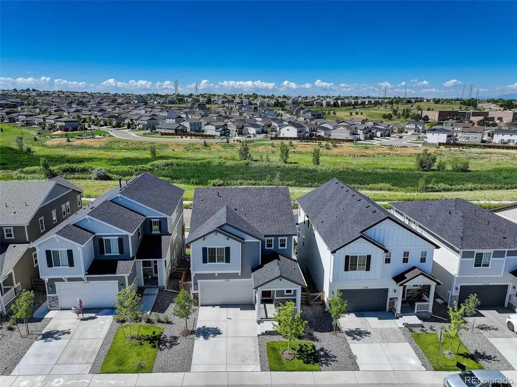 21056 E Radcliff Place Aurora CO 80015