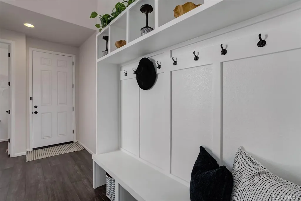 21056 E Radcliff Place Aurora CO 80015