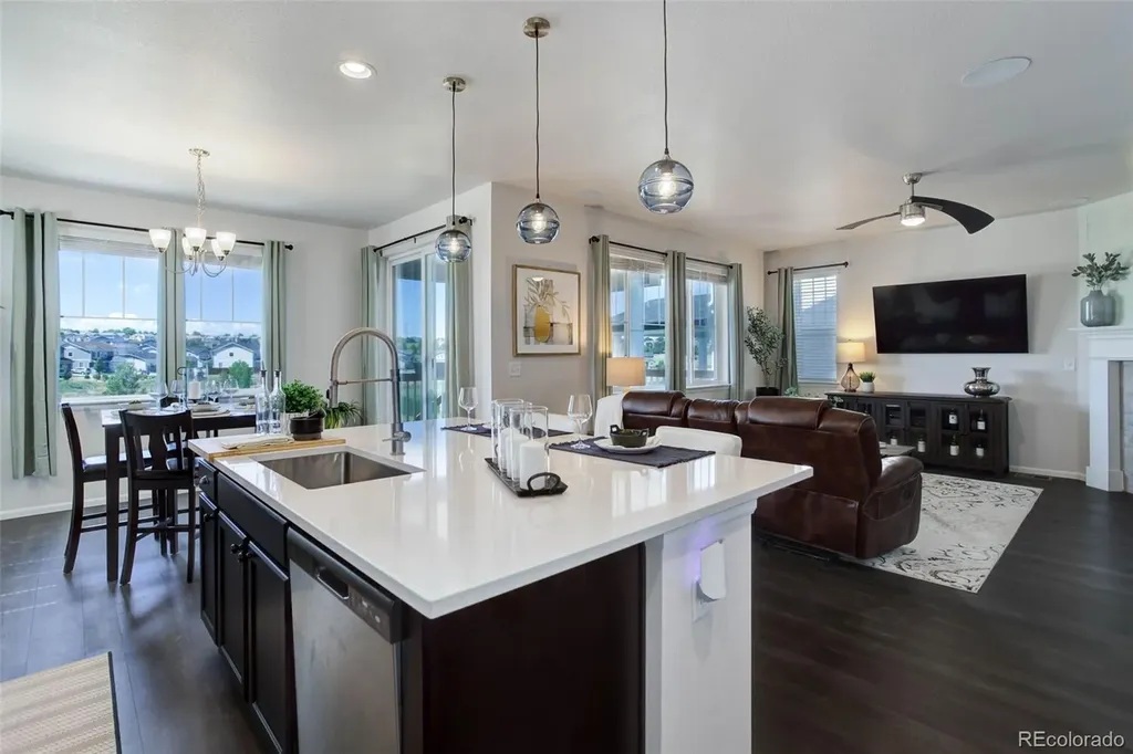 21056 E Radcliff Place Aurora CO 80015
