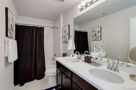 21056 E Radcliff Place Aurora CO 80015