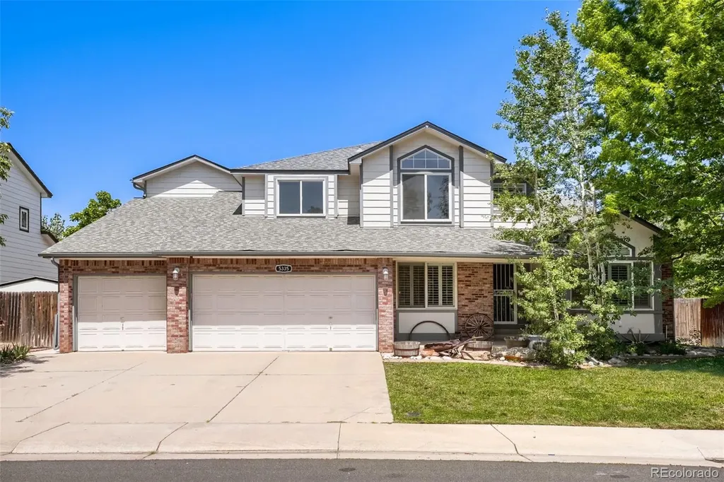 5335 S Flanders Way Centennial CO 80015