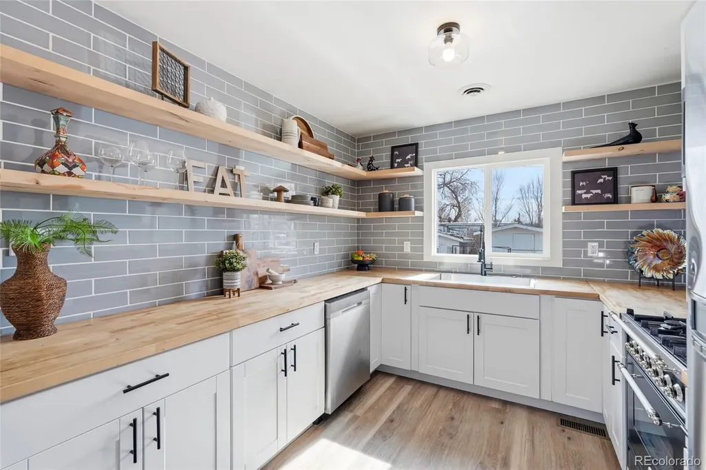 10680 Dover Street Broomfield CO 80021