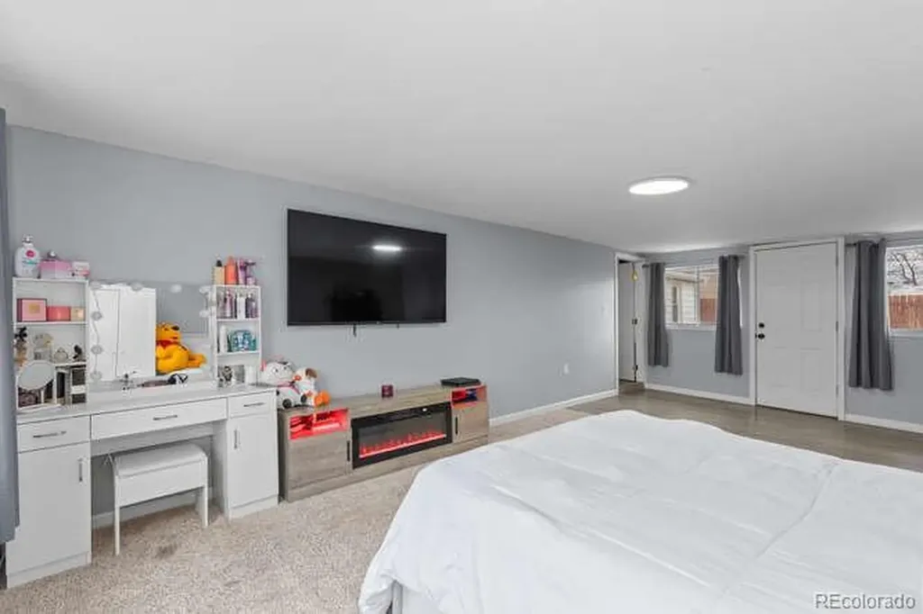 5360 Monaco Street Commerce City CO 80022