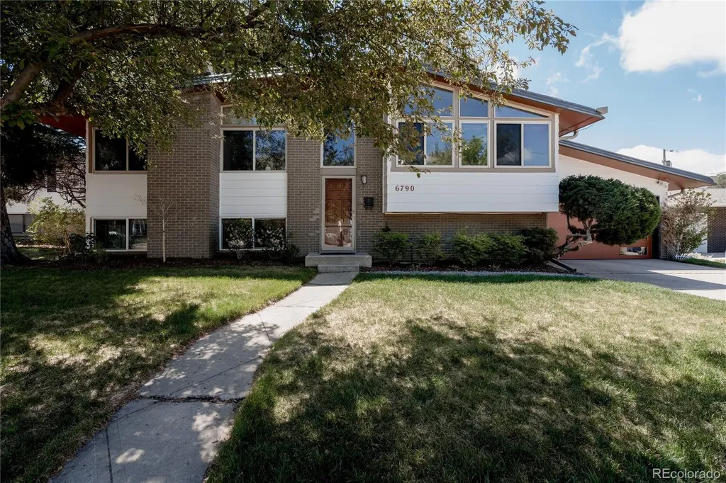 6790 E Exposition Avenue Denver CO 80224