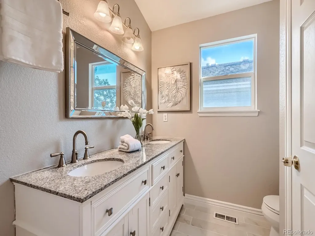 3983 S Quemoy Way Aurora CO 80018