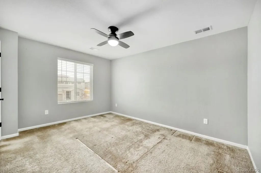 919 N Undergrove Way Aurora CO 80018