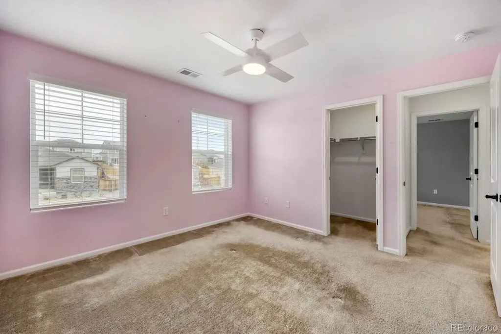 919 N Undergrove Way Aurora CO 80018