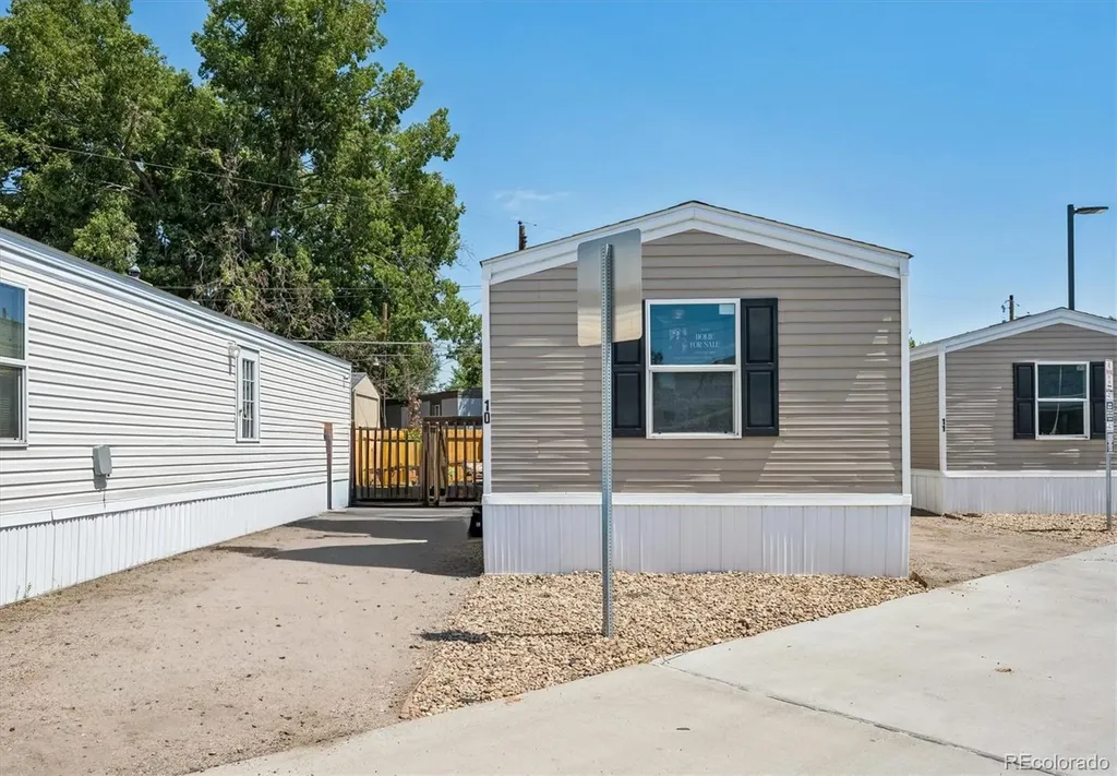 5971 E 69th Avenue Commerce City CO 80022