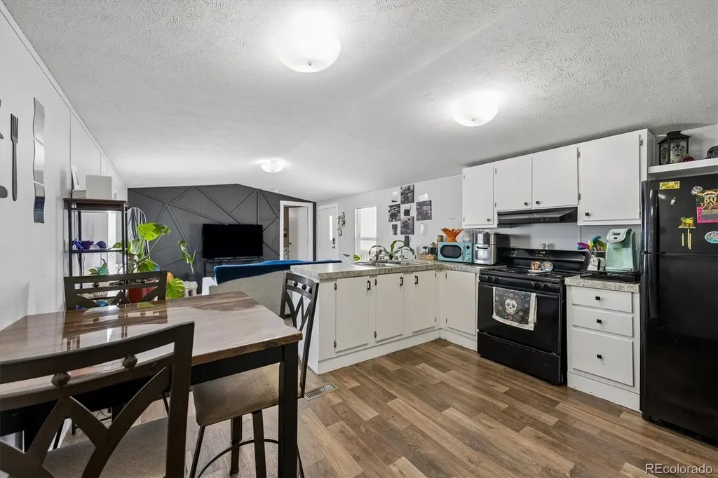 5971 E 69th Avenue Commerce City CO 80022