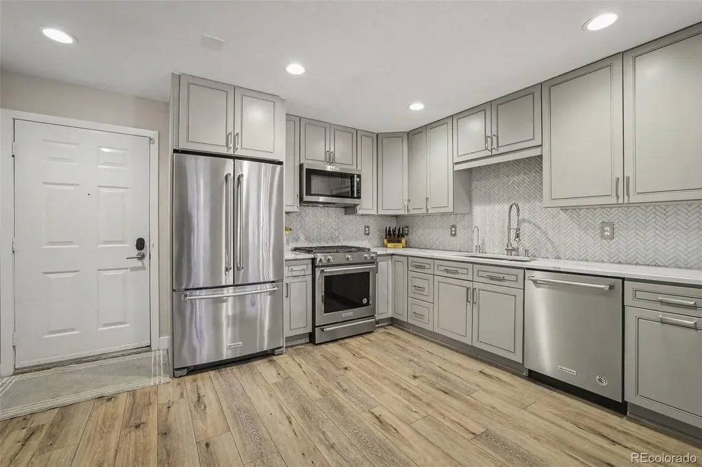 6479 S Havana Street Englewood CO 80111