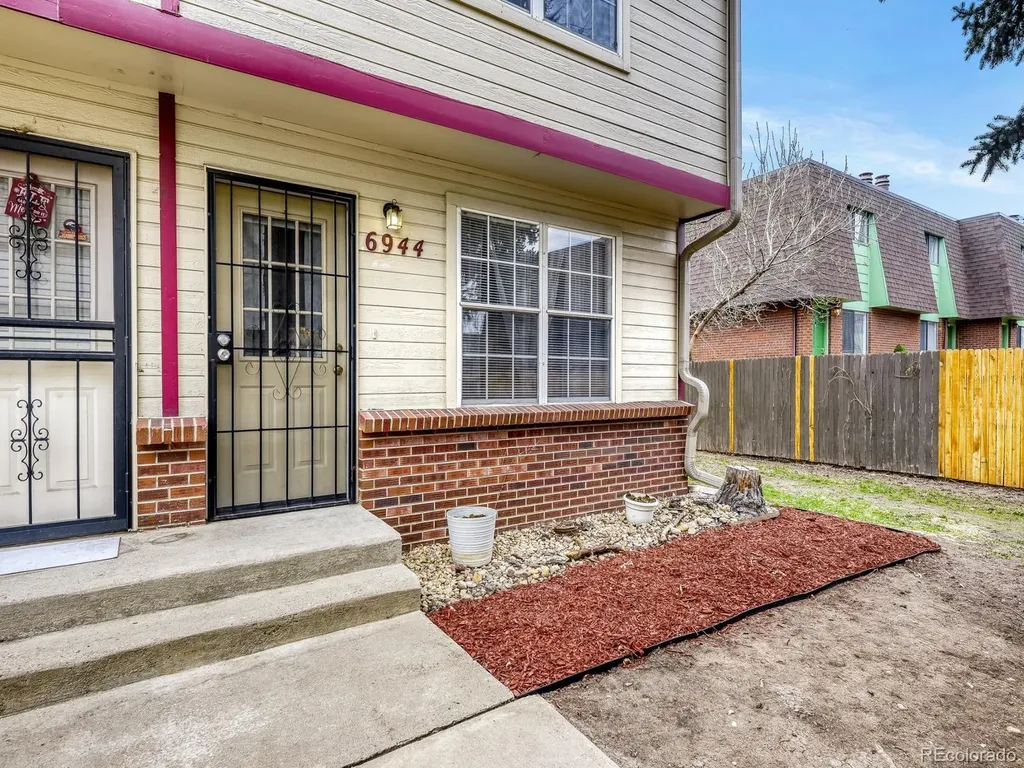 6944 W Mississippi Avenue Lakewood CO 80226
