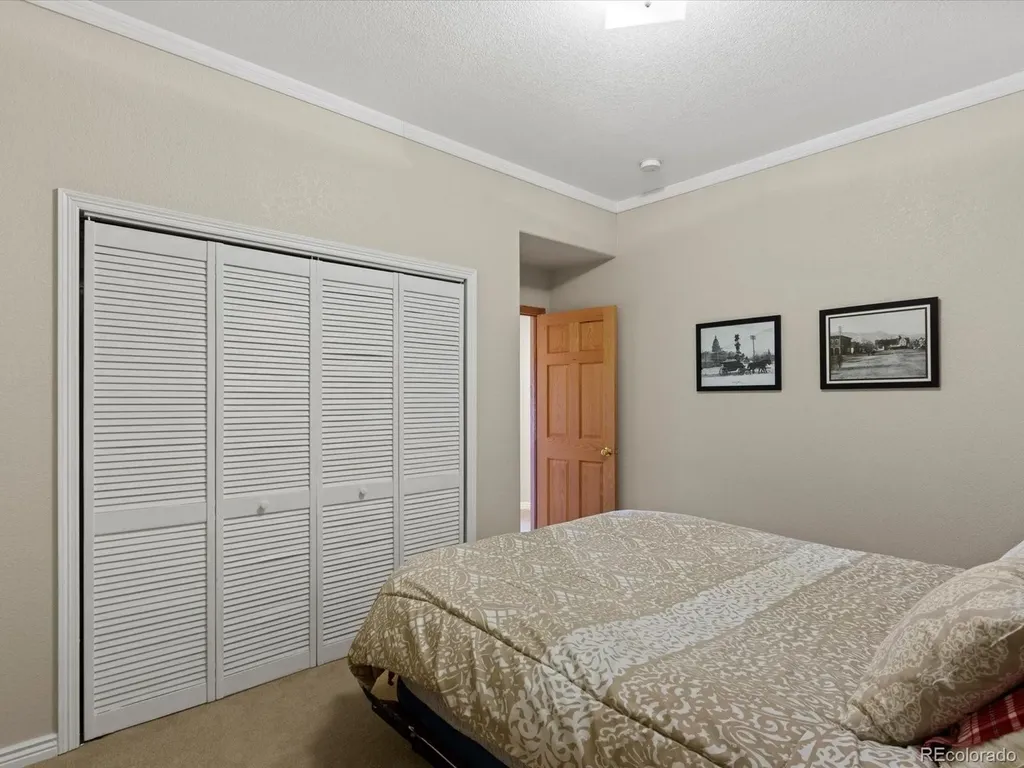 5272 Country Club Drive Larkspur CO 80118