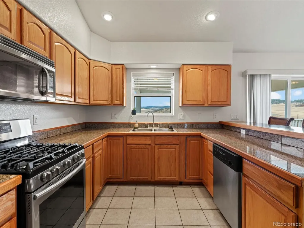 5272 Country Club Drive Larkspur CO 80118