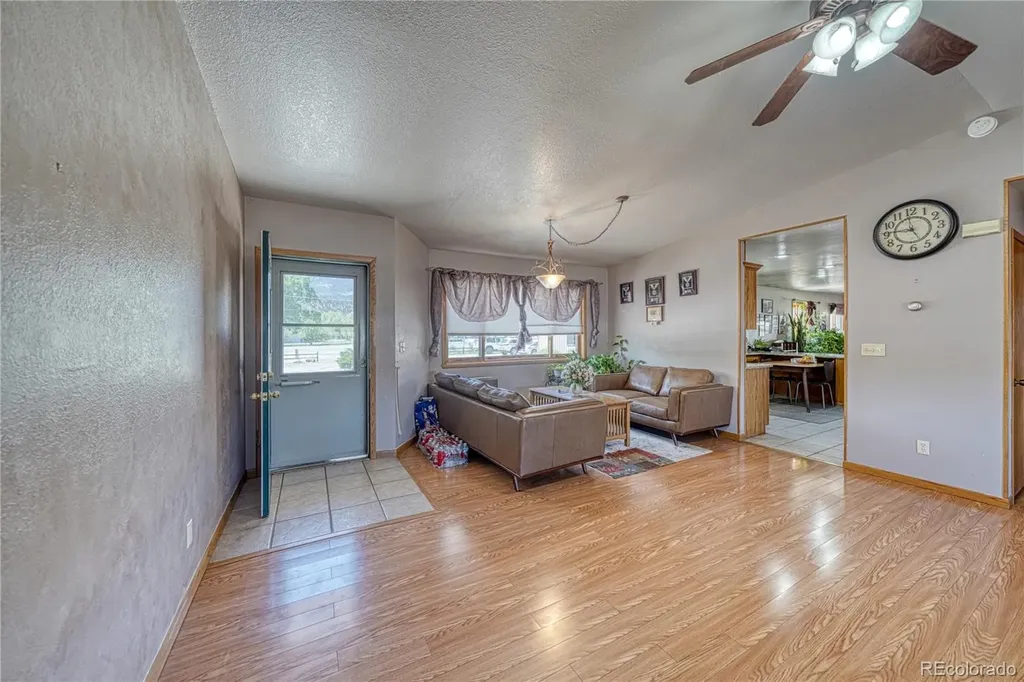 7687 W Us Highway 50 Salida CO 81201