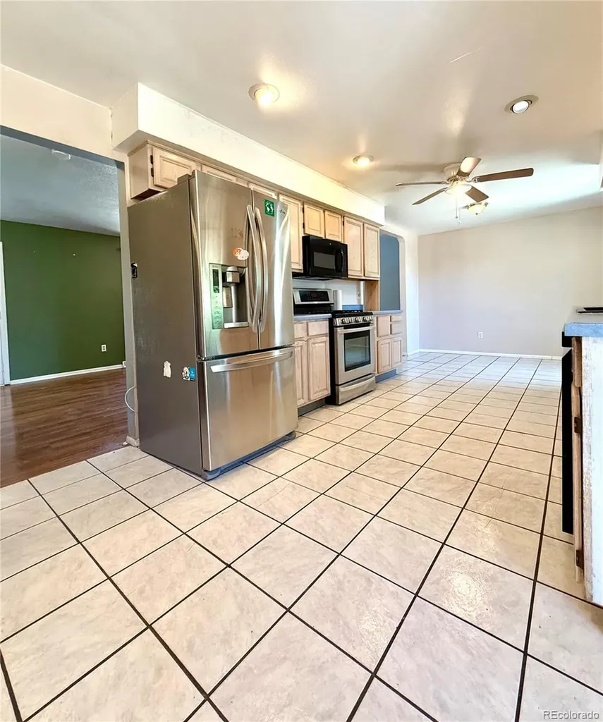 2542 S Dawson Way Aurora CO 80014