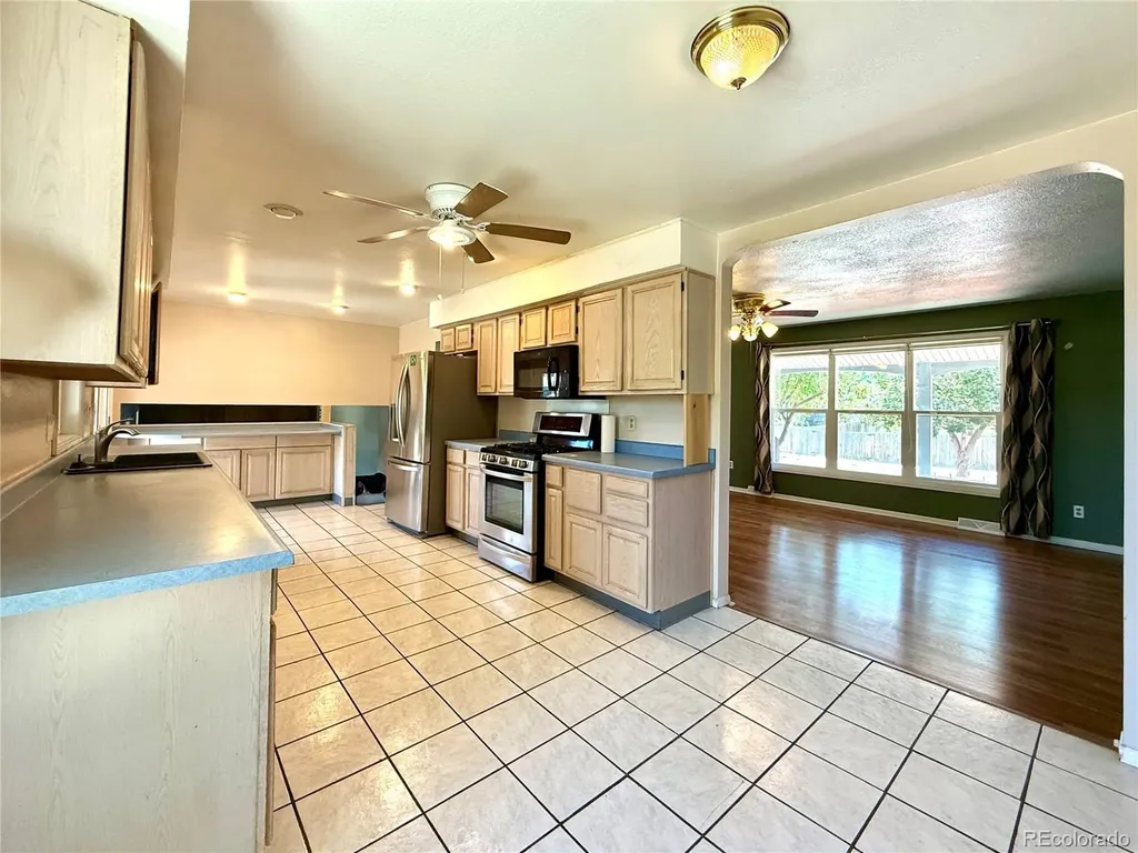 2542 S Dawson Way Aurora CO 80014