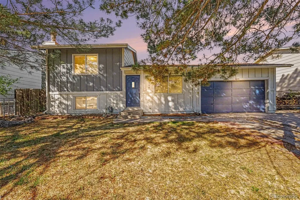 15946 E 17th Place Aurora CO 80011