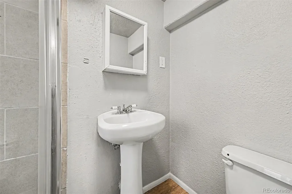 15946 E 17th Place Aurora CO 80011