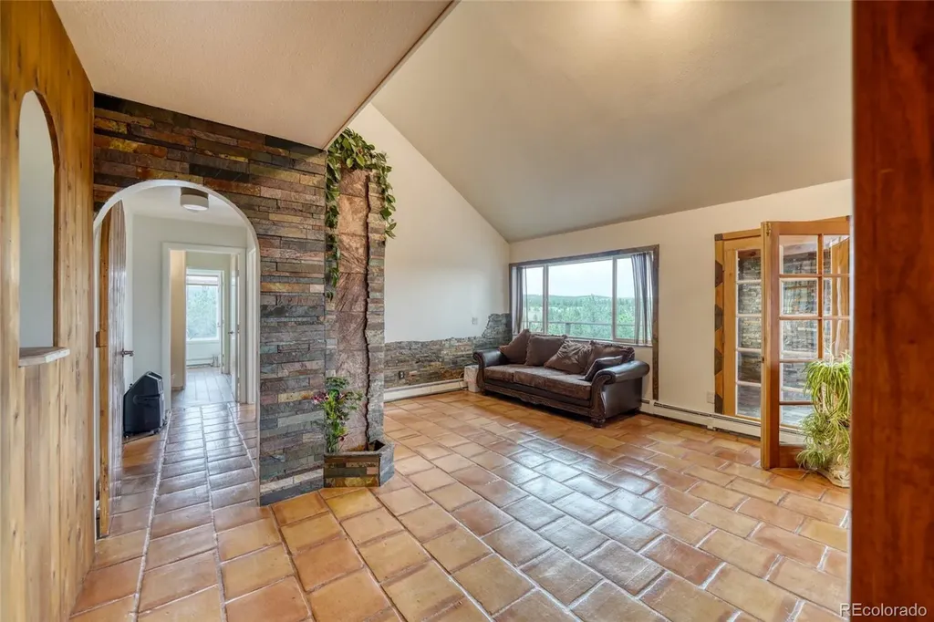 2283 Co Road 323 Westcliffe CO 81252