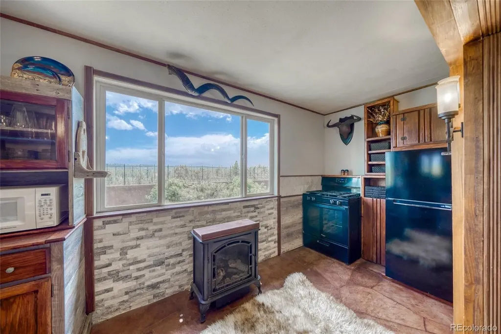 2283 Co Road 323 Westcliffe CO 81252