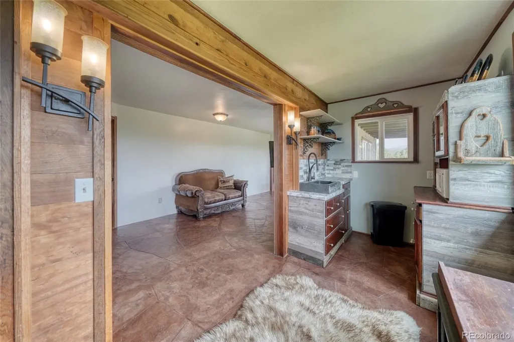 2283 Co Road 323 Westcliffe CO 81252