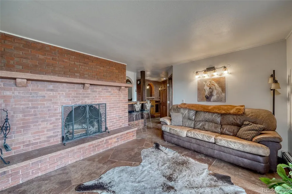 2283 Co Road 323 Westcliffe CO 81252