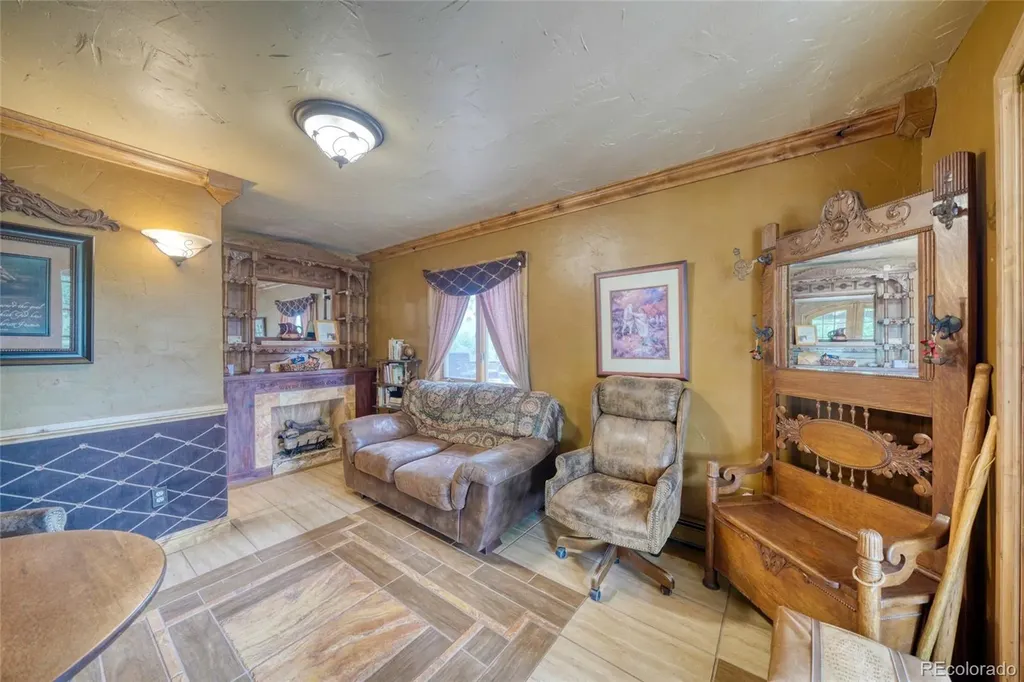 2283 Co Road 323 Westcliffe CO 81252