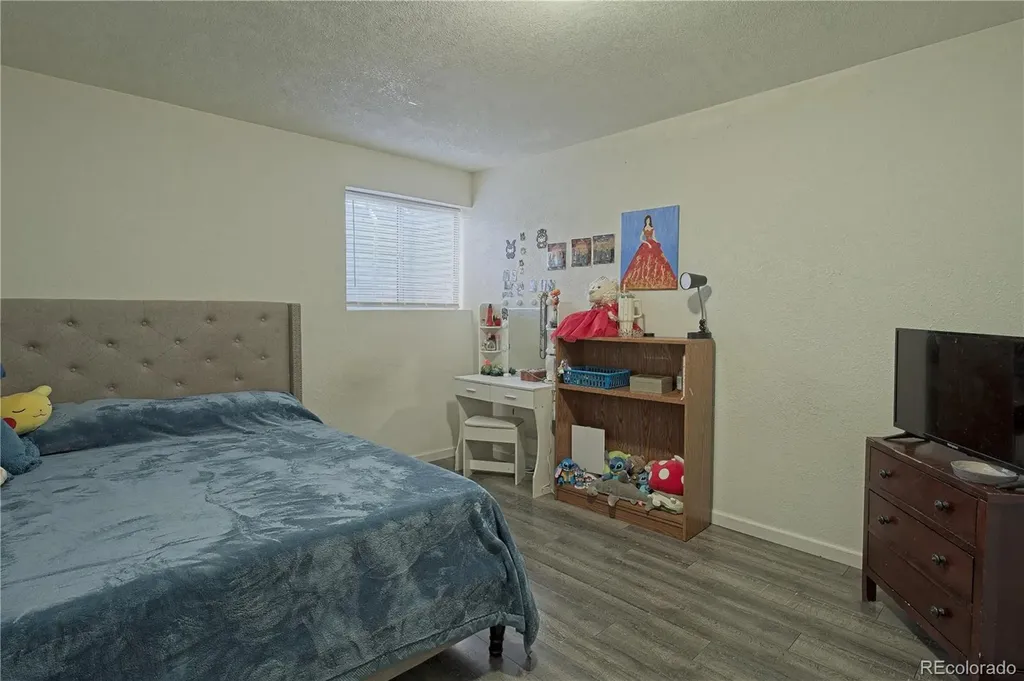 4242 S Mobile Circle Aurora CO 80013