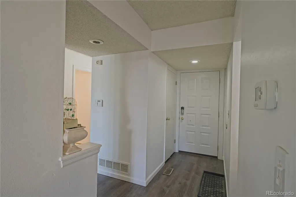 4242 S Mobile Circle Aurora CO 80013