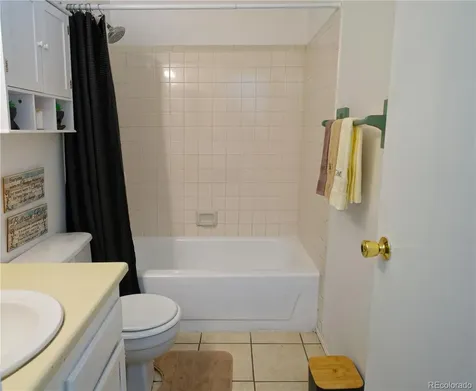 4242 S Mobile Circle Aurora CO 80013