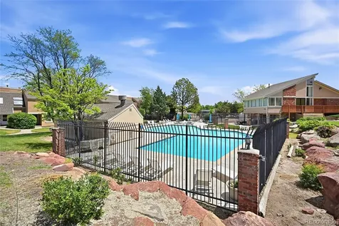 2858 S Vaughn Way Aurora CO 80014