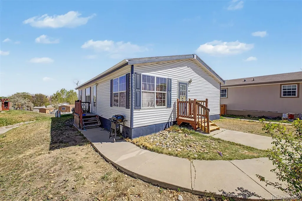 4211 E 100th Avenue Thornton CO 80229