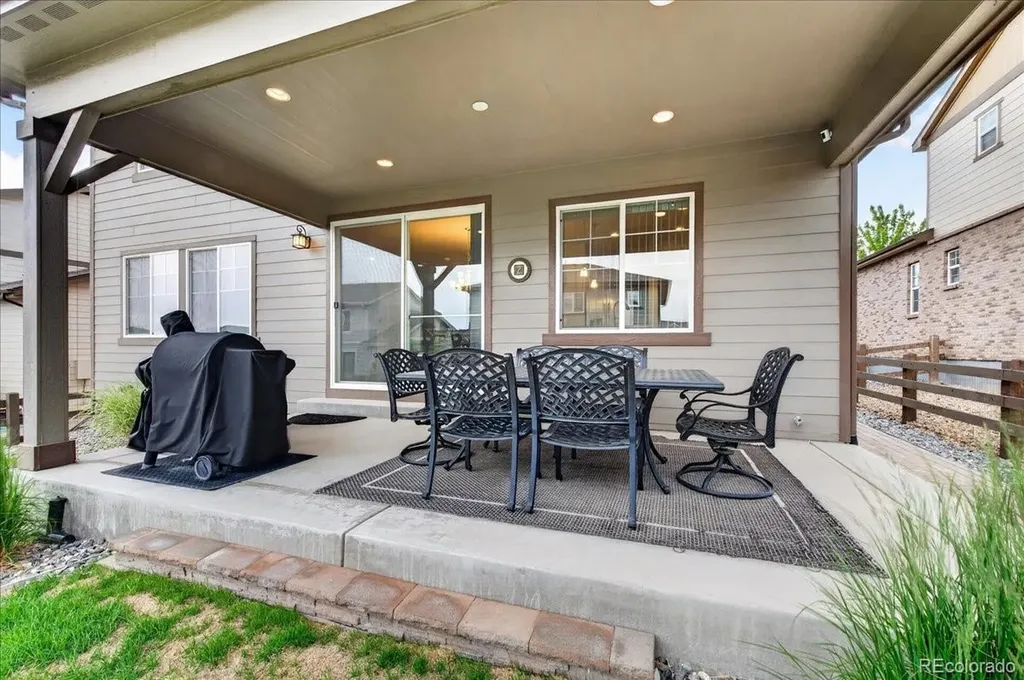 7315 S Robertsdale Way Aurora CO 80016