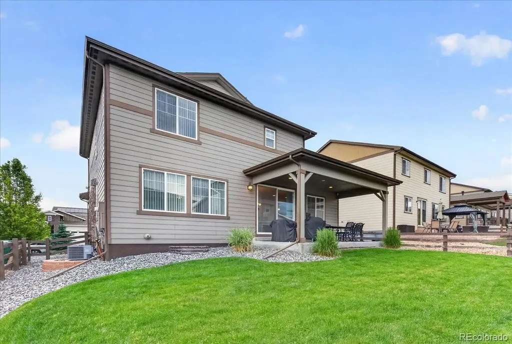 7315 S Robertsdale Way Aurora CO 80016