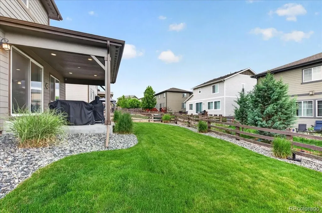 7315 S Robertsdale Way Aurora CO 80016