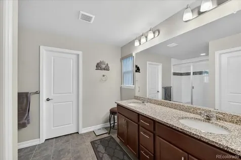 7315 S Robertsdale Way Aurora CO 80016
