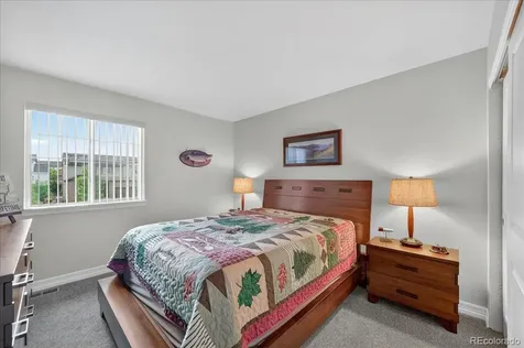 7315 S Robertsdale Way Aurora CO 80016