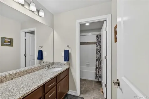 7315 S Robertsdale Way Aurora CO 80016