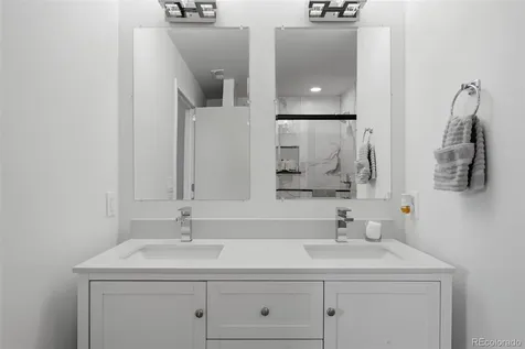 2060 Dover Street Lakewood CO 80215