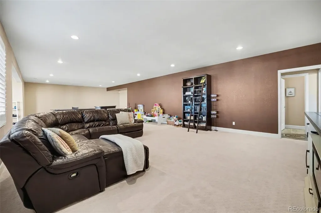 9462 Noble Way Arvada CO 80007