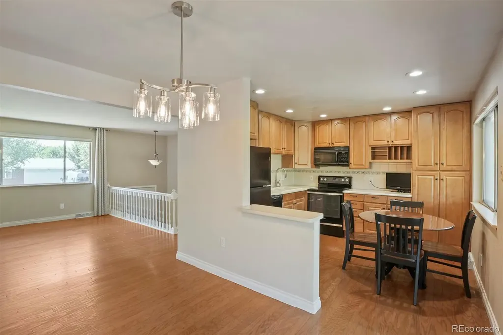6689 S Delaware Street Littleton CO 80120