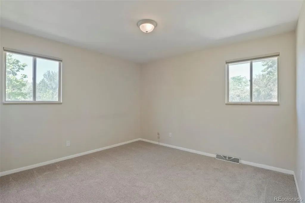 6689 S Delaware Street Littleton CO 80120