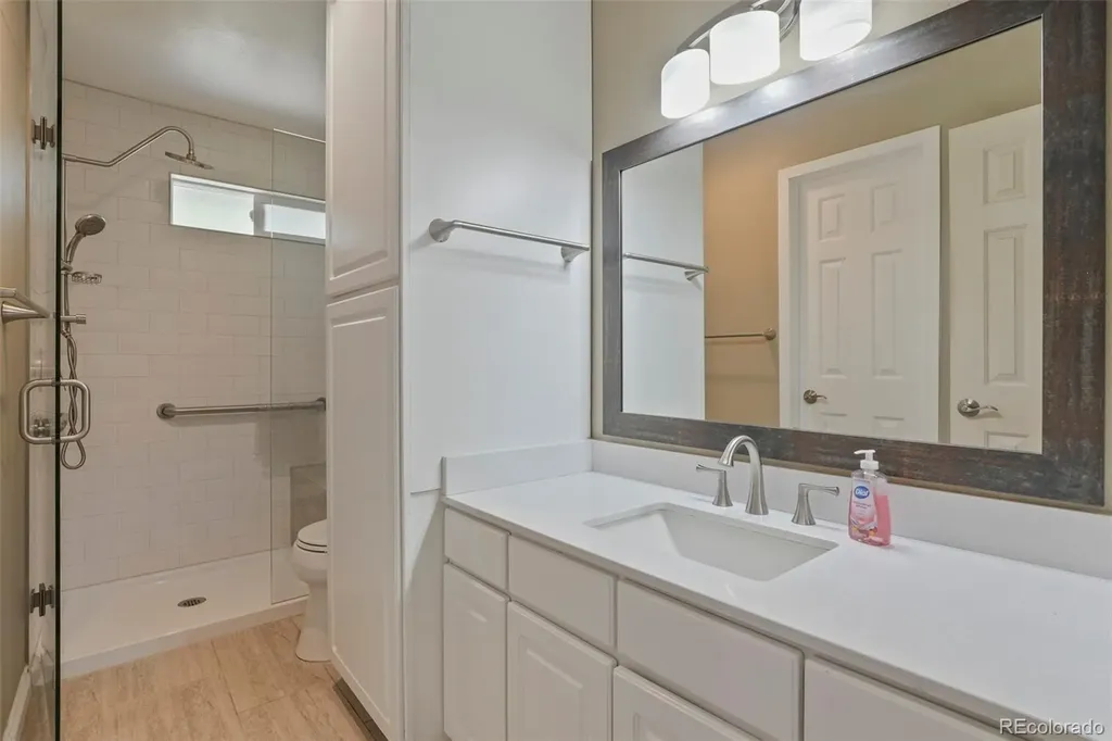 6689 S Delaware Street Littleton CO 80120