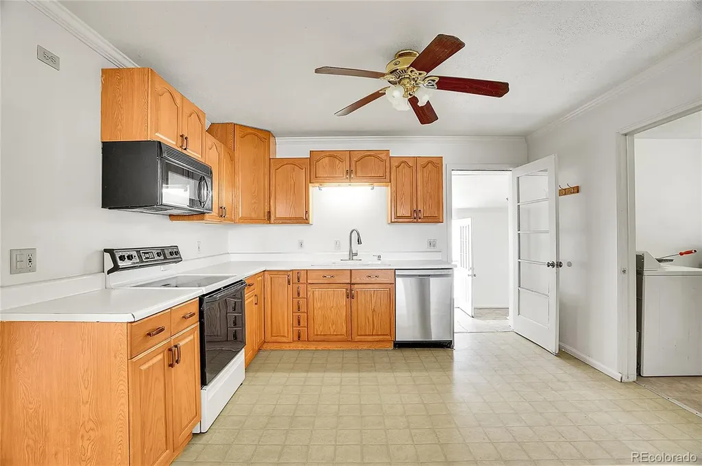 6485 W 53rd Avenue Arvada CO 80002