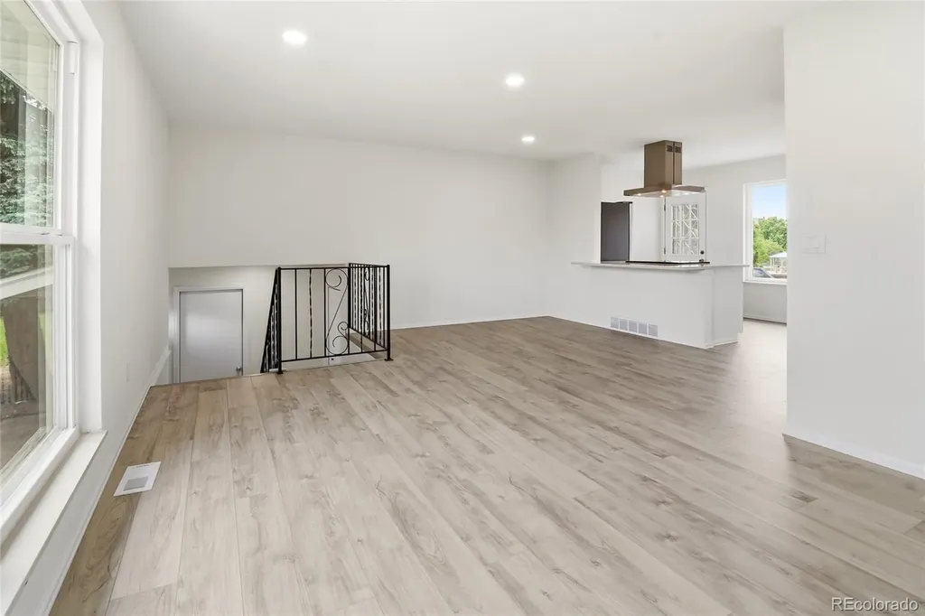 3227 S Hoyt Way Lakewood CO 80227